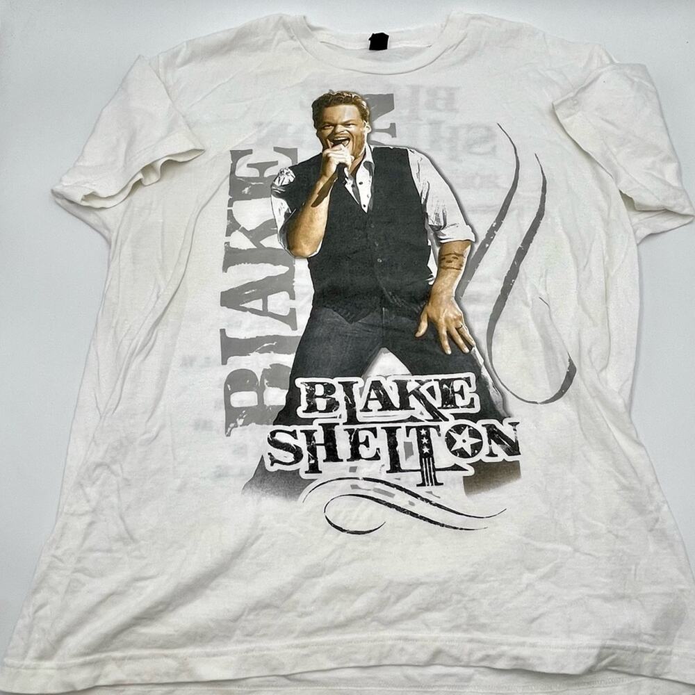 BLAKE SHELTON 2013 Tour from Virginia Beach, VA to Wichita, KS size LARGE Y2K